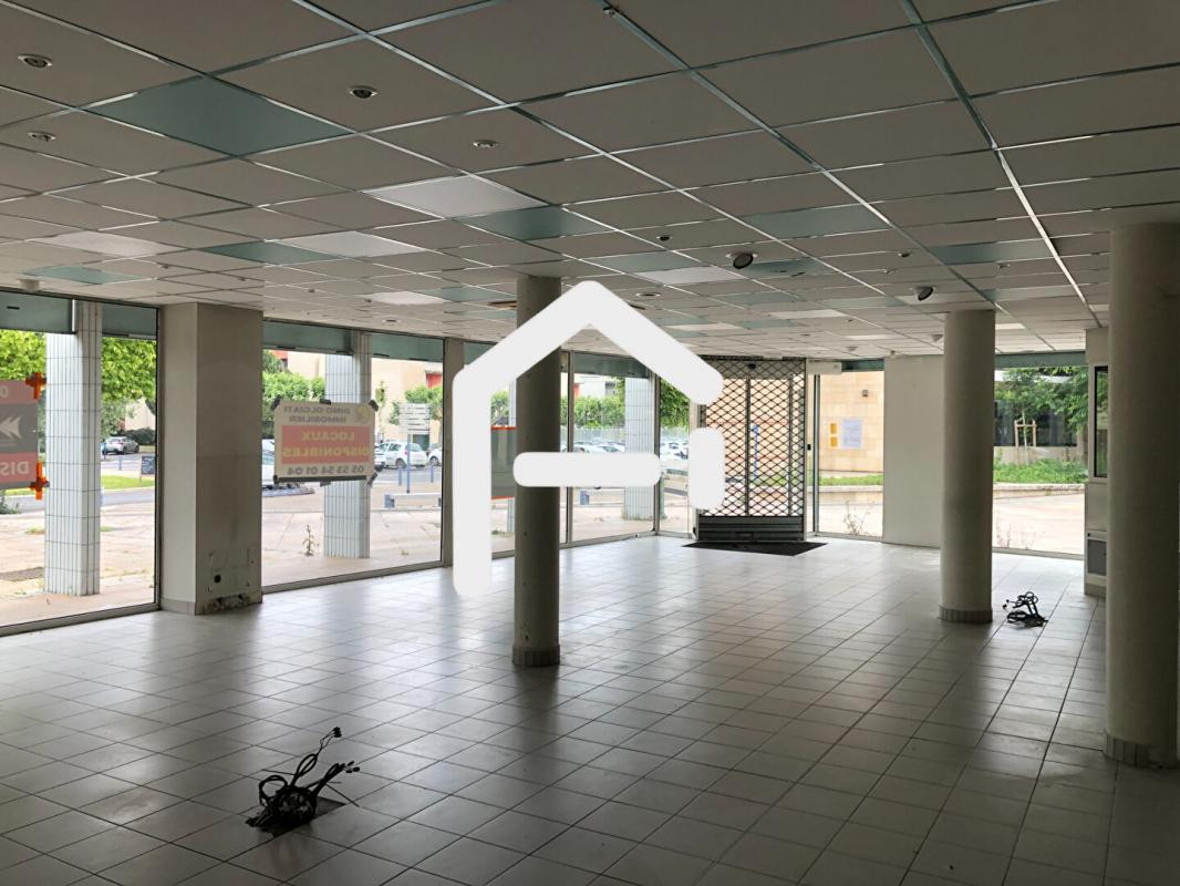LOCAL COMMERCIAL TYPE BUREAUX