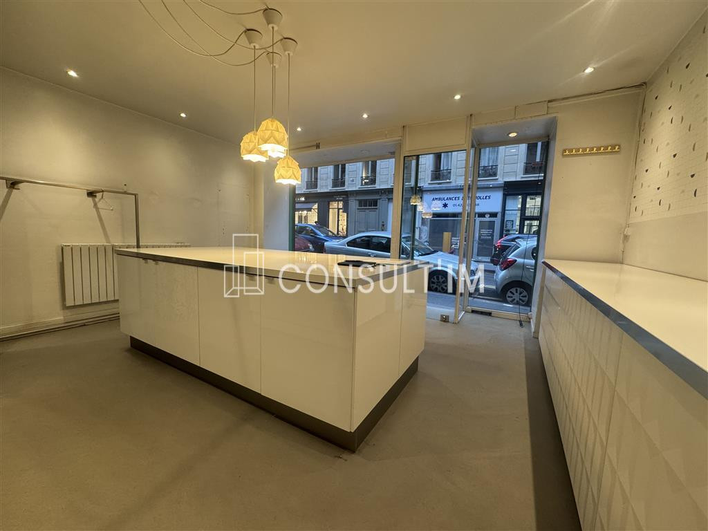 Consult 'Im vous propose une belle boutique de 40m² dans un environnement commerçant