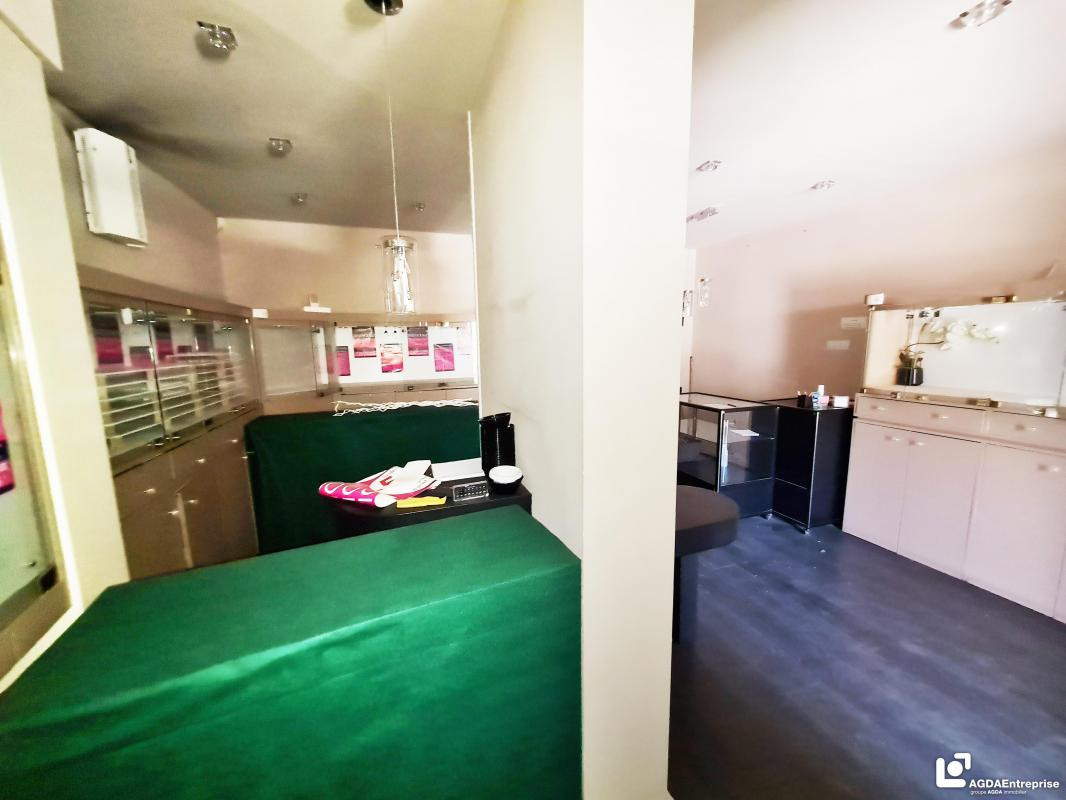 Location - Local commercial - 51,47 m² - 13 800 €/an HC HT -