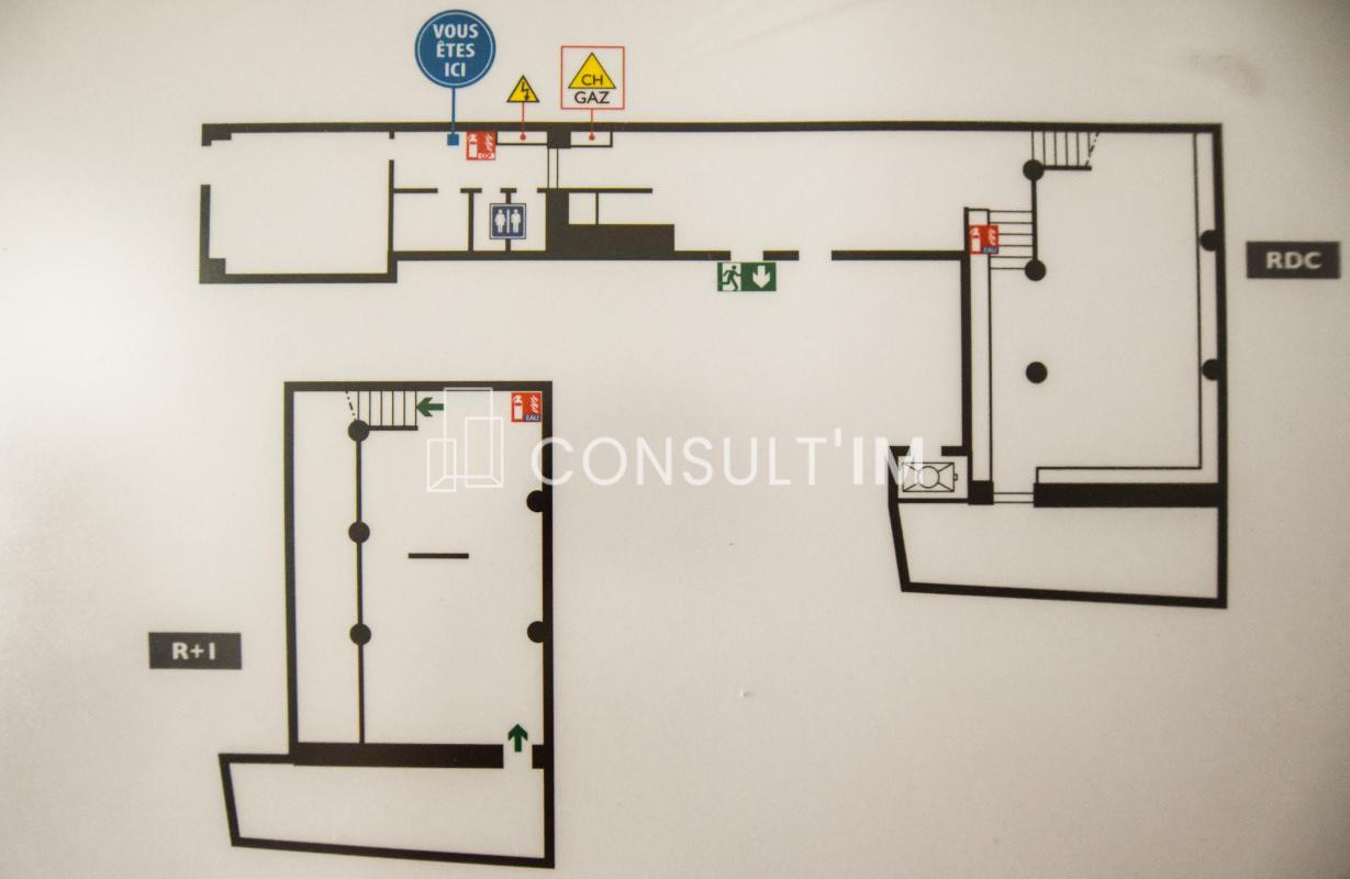 A louer bureaux en RDC de 148 m²