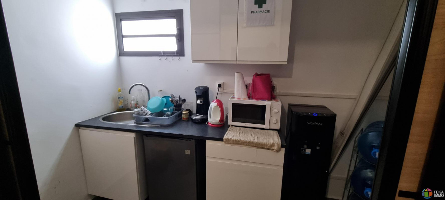 A LOUER LOCAL DE 85 M² AVEC TERRAIN DE 300M² ST PIERRE (JOLIFOND)