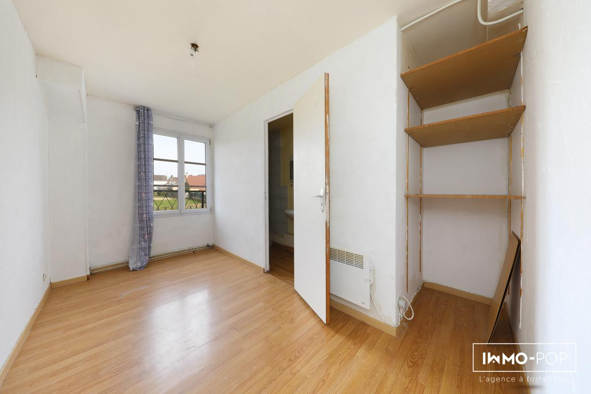 Immeuble de 340m² en R+3 + jardin située à Clermont