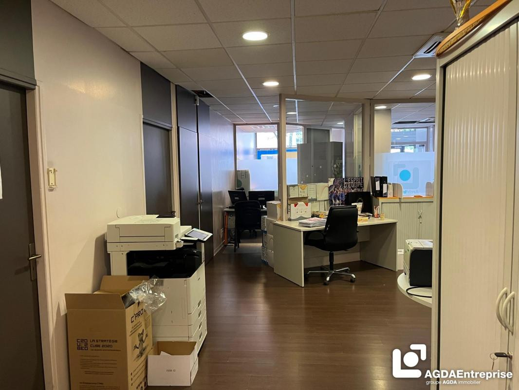 Vente - Local commercial - 159,80 m² - 275 000 € - ECHIROLLES