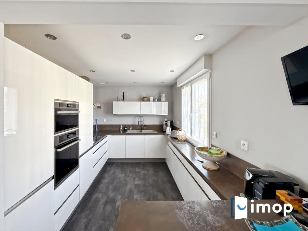 Actif immobilier indépendant de 590m2 sur un terrain de 2169m2