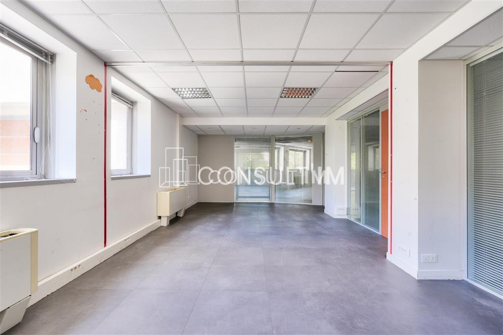 A  toute proximité du métro Boulogne Jean Jaurès, à louer, bureaux de 290m²