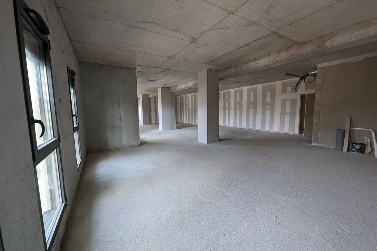 Local commercial spécialisé dans une activité de santé 77 m² à vendre – « Pôle santé » à Mornant