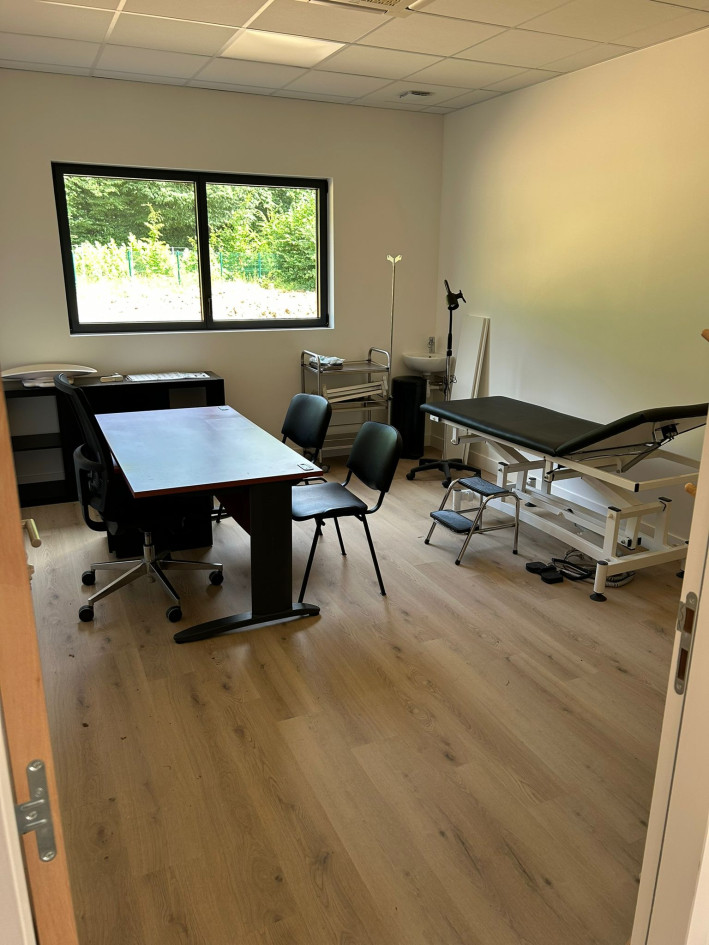 Bureaux disponibles - Médipôle de Gazeran (78125)-