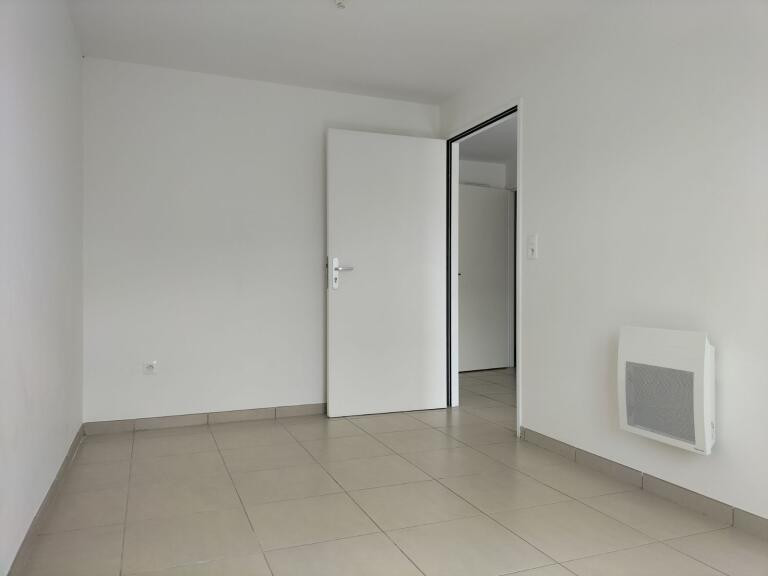 Local commercial T 47m² - Butry-sur-Oise - 1513.98.3.3