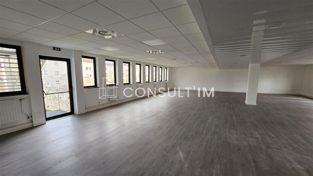 A louer bureaux au coeur de Clichy avec accès PMR