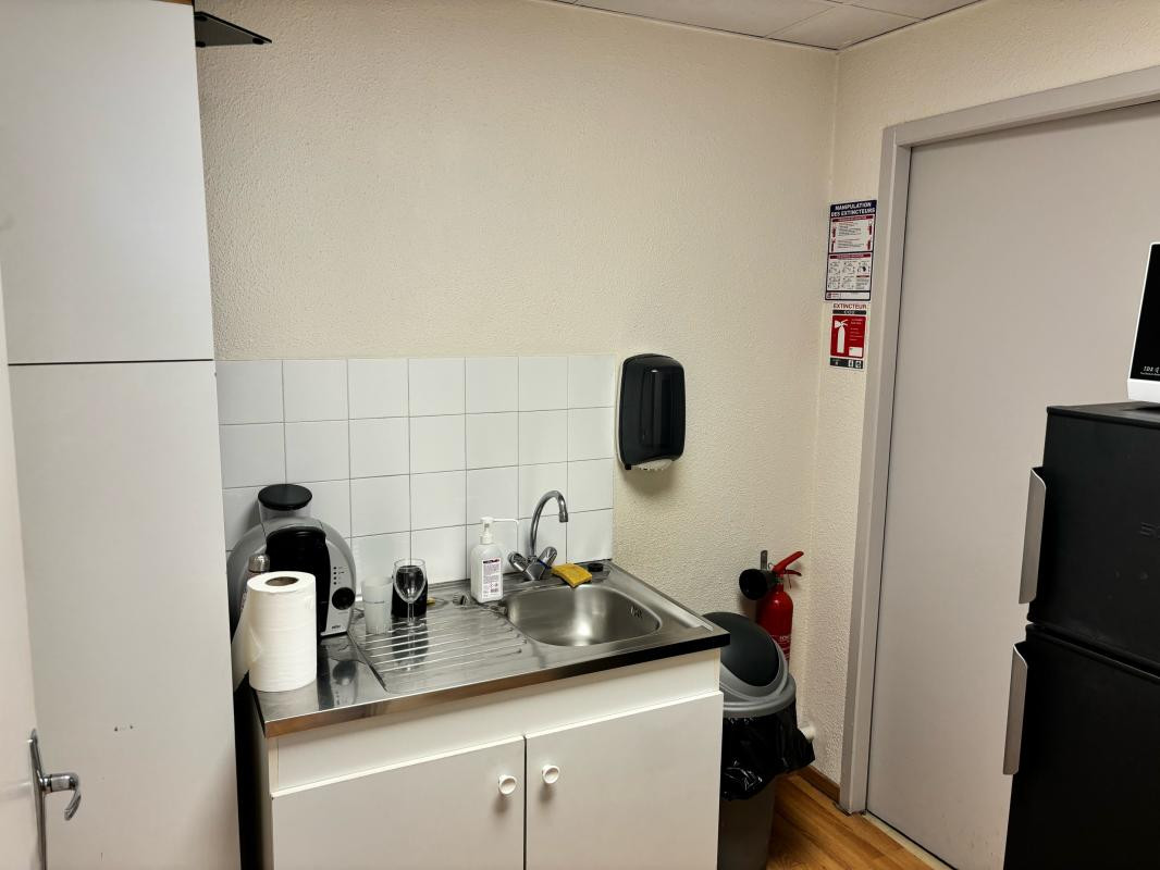 SANS FRAIS - LOCAL AIX CENTRE