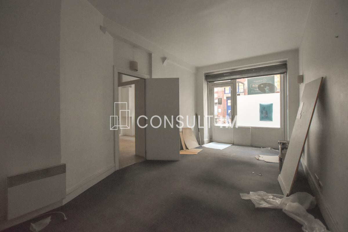 Boutique d'angle au coeur du carré Versigny