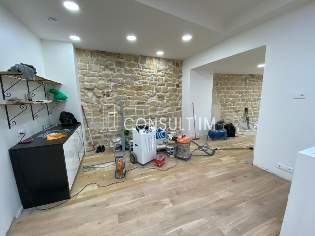Bureaux sur cour à louer en plein coeur du Marais