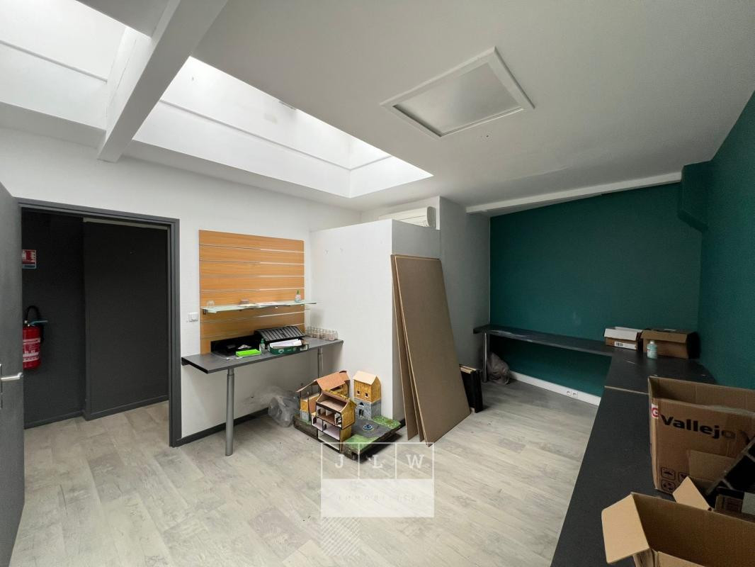 AGXP-FL16 - Bureaux à louer - 150 m2 - idéalement placé