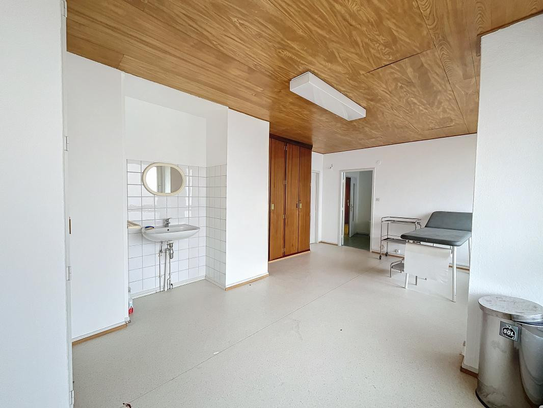 LOCAL COMMERCIAL 246 m² – STRASBOURG NEUDORF