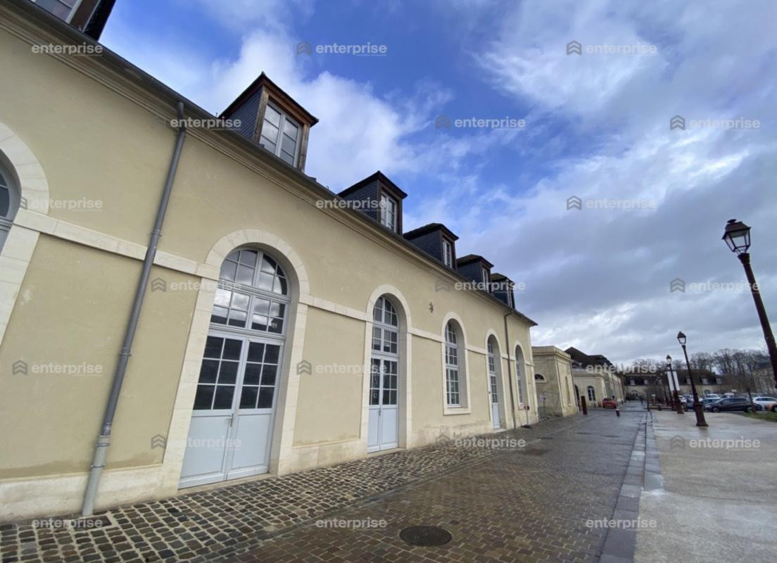 LOCAL COMMERCIAL - COMPIEGNE / CENTRE-VILLE