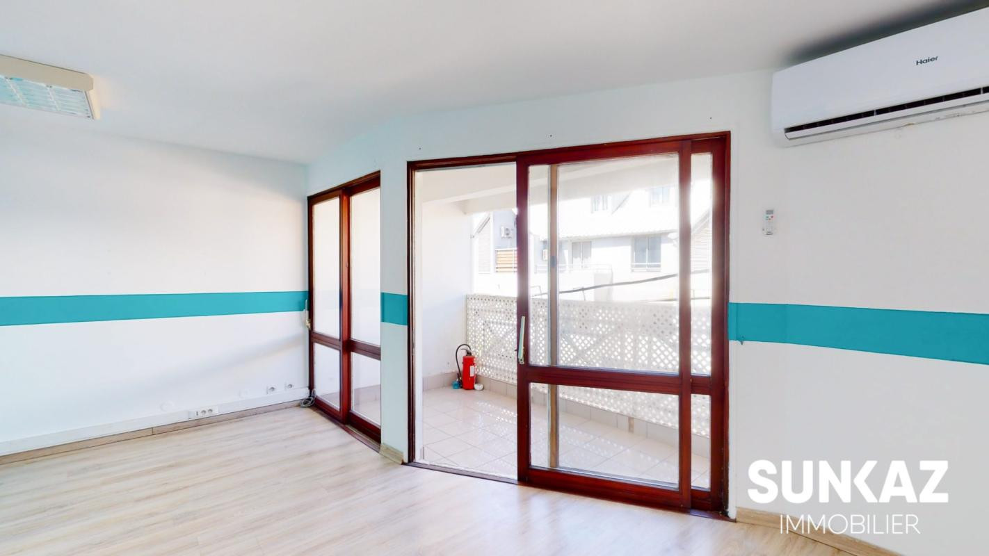 Local commercial Saint Pierre 345m2