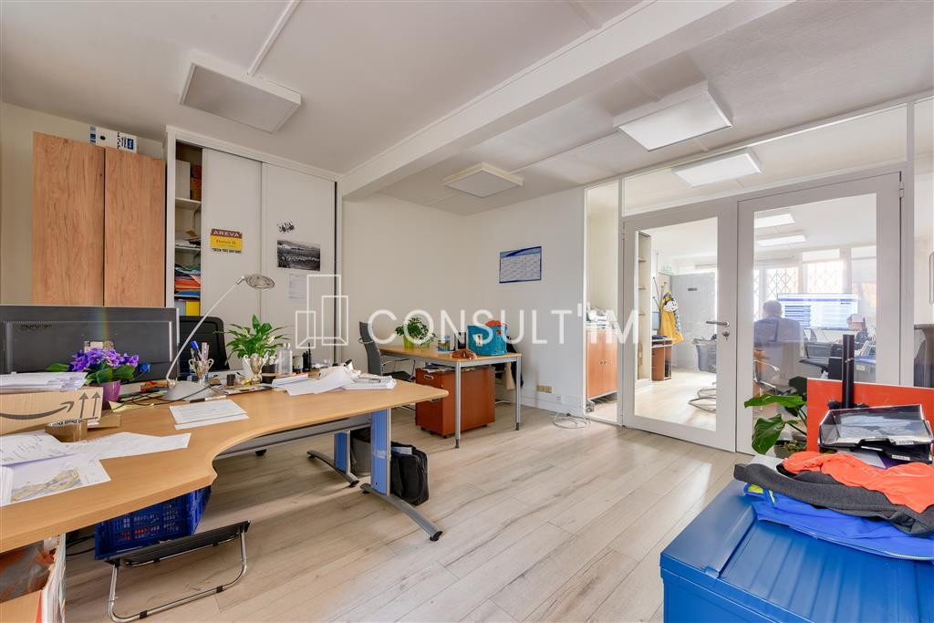 Immeuble indépendant proche Jules Joffrin