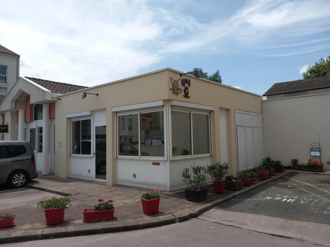 Local commercial - Charnay-lès-Mâcon