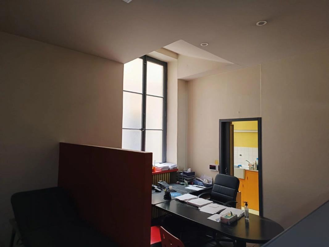 Murs Commerciaux - 72 m² - Les Pentes - Lyon 1