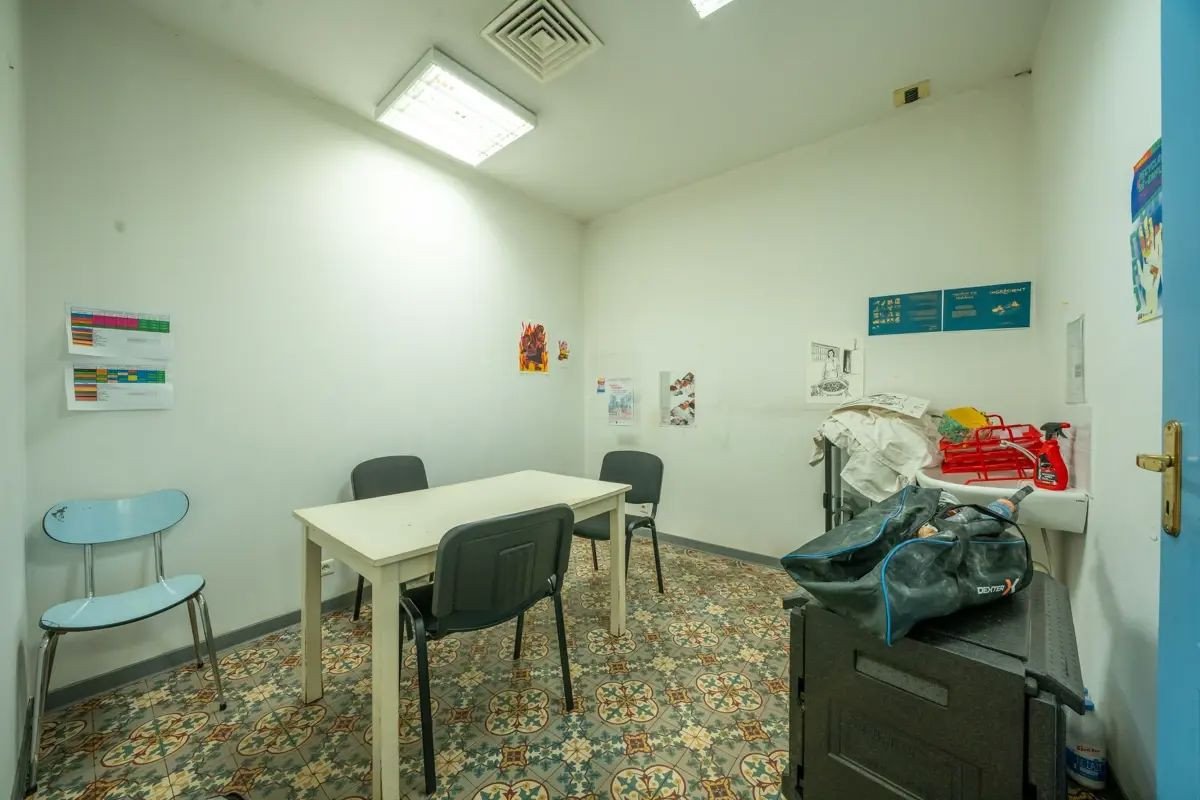 Référence : 6364-CLA - Local Professionnel dans le quartier de Noailles (13001)