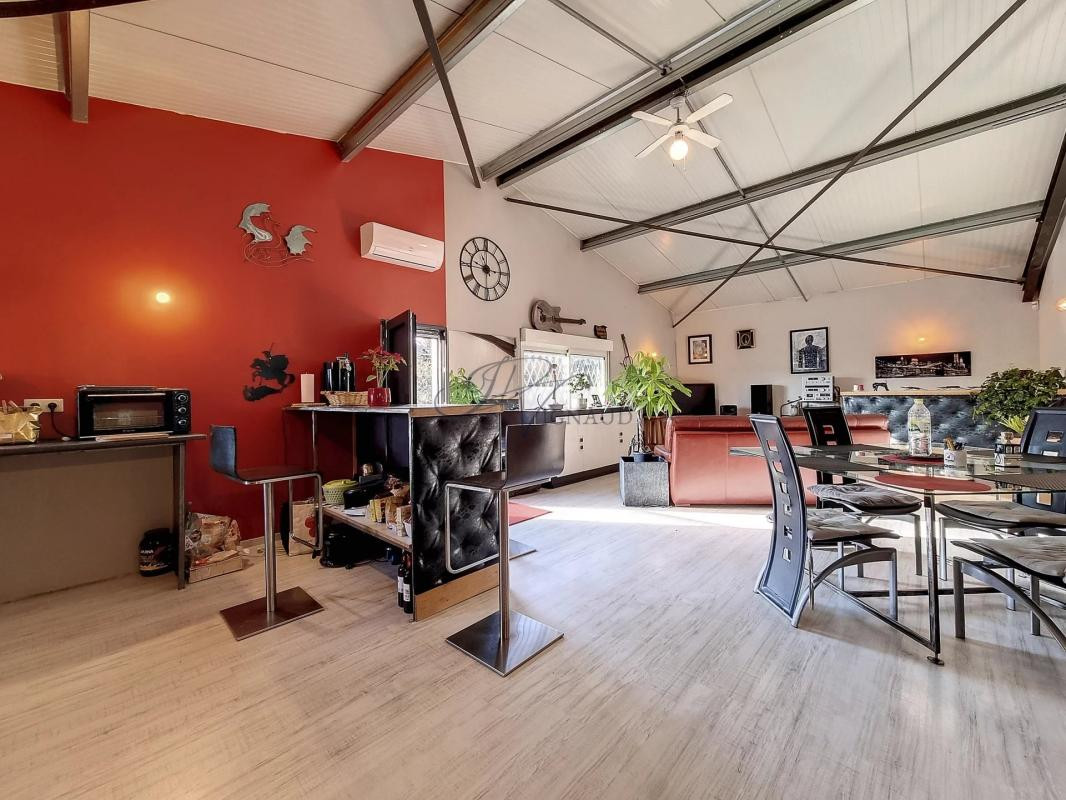 Loft et hangars sur St Georges sur Cher