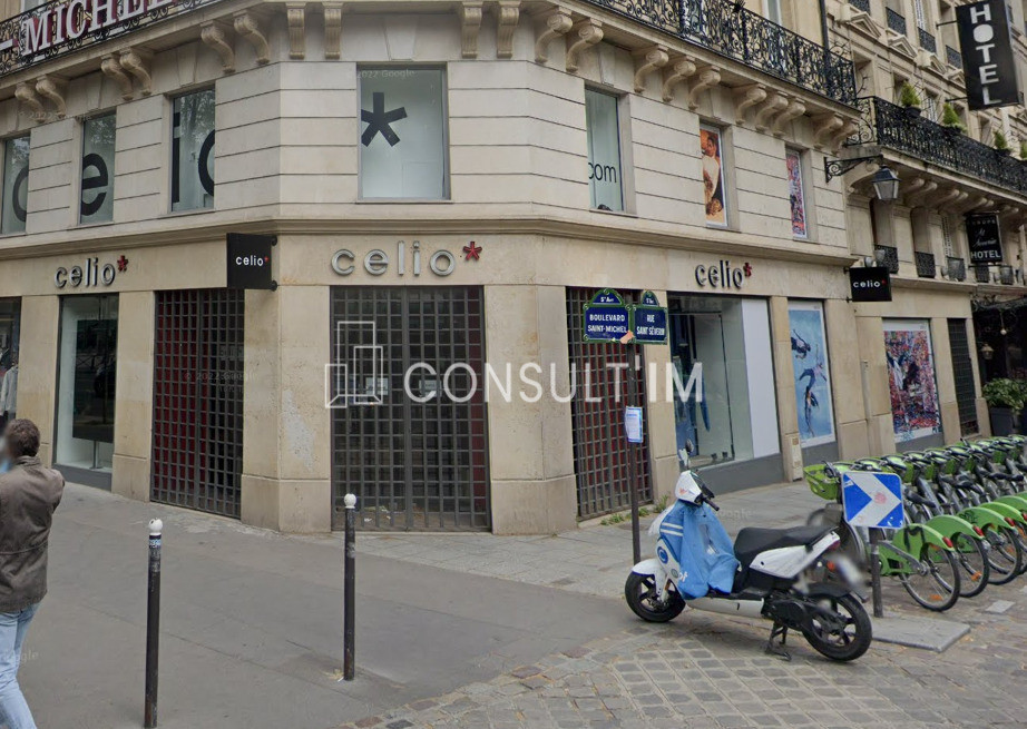 Emplacement numéro 1, Quartier Saint Michel, à louer boutique