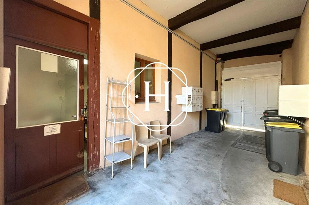 Murs commerciaux / Local professionnel - 94.26m² - Villars Les