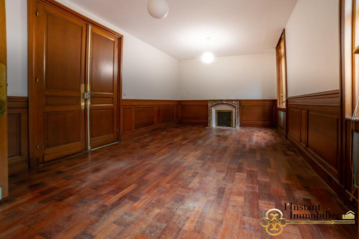 Bureaux avec prestation intérieurs luxueux