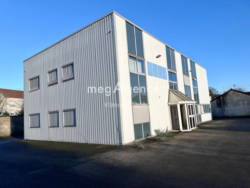 LOCAL COMMERCIAL 468 M²