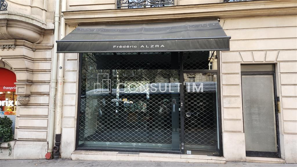 Au pied du métro Alma/Marceau, une boutique de 115 m² à louer réparti sur deux niveaux