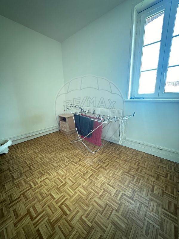 Immeuble 7 chambre(s) à vendre
