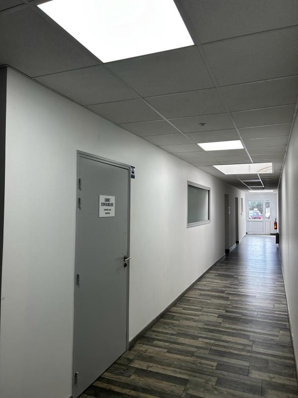 Local commercial 99 m2