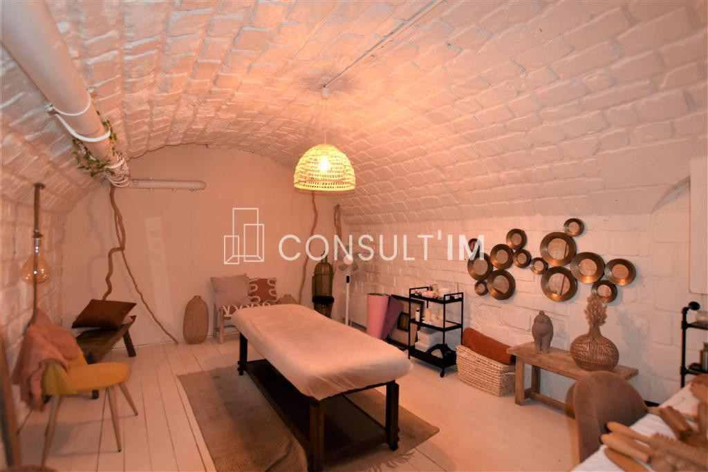 Local commercial atypique sur cour en RDC