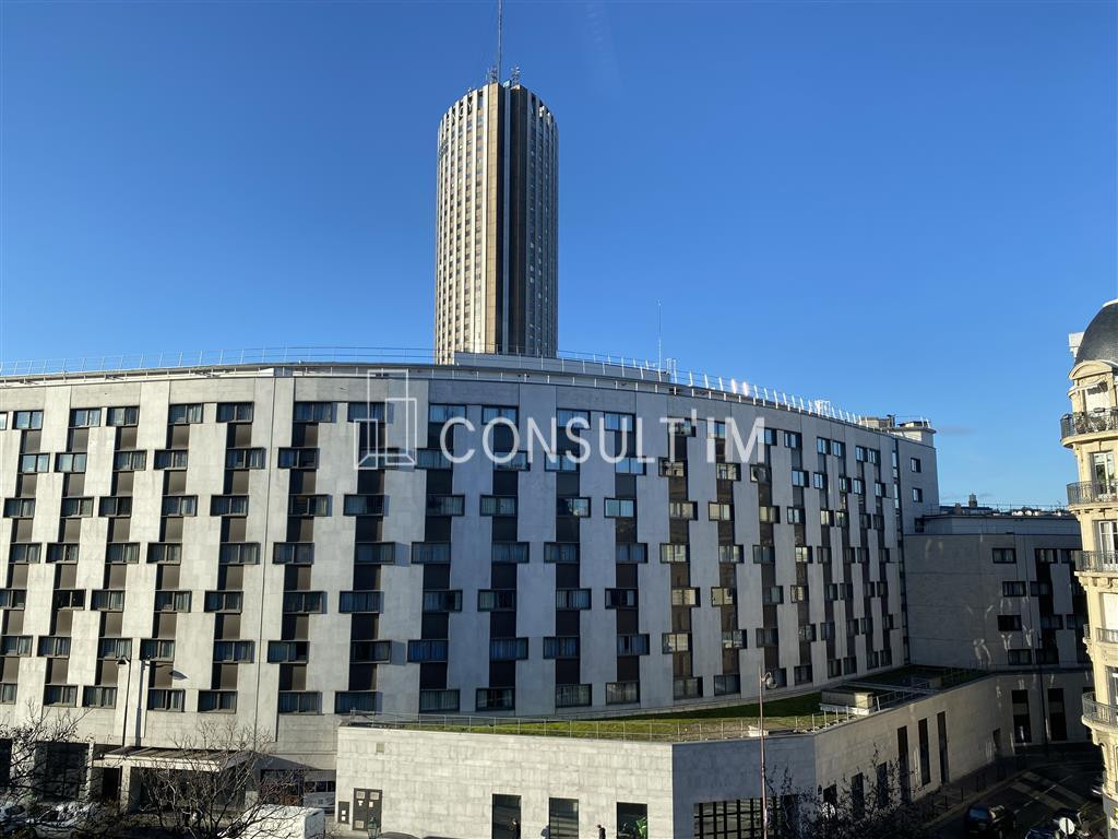 A louer bureaux avec balcon proche Porte Maillot