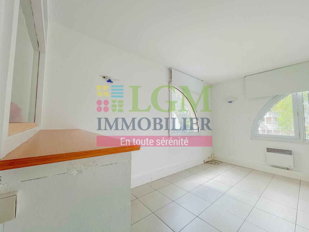 MONTPELLIER - PRES D'ARENES, bureaux de 100m2 + cellier