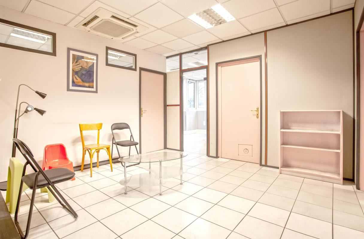 Vente - Bureau - 117,56 m² - 368 500 € - SEYNOD