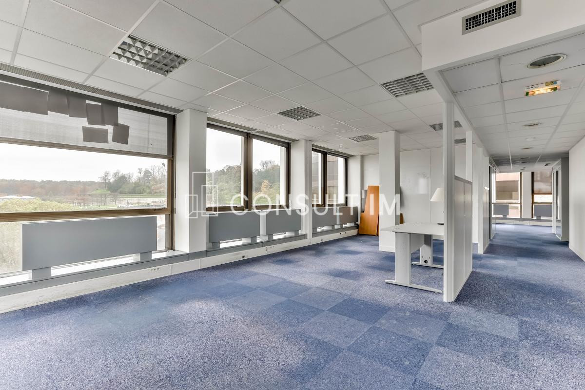 A VENDRE bureaux  en étage élevé avec vue exceptionnelle sur Paris et St Cloud