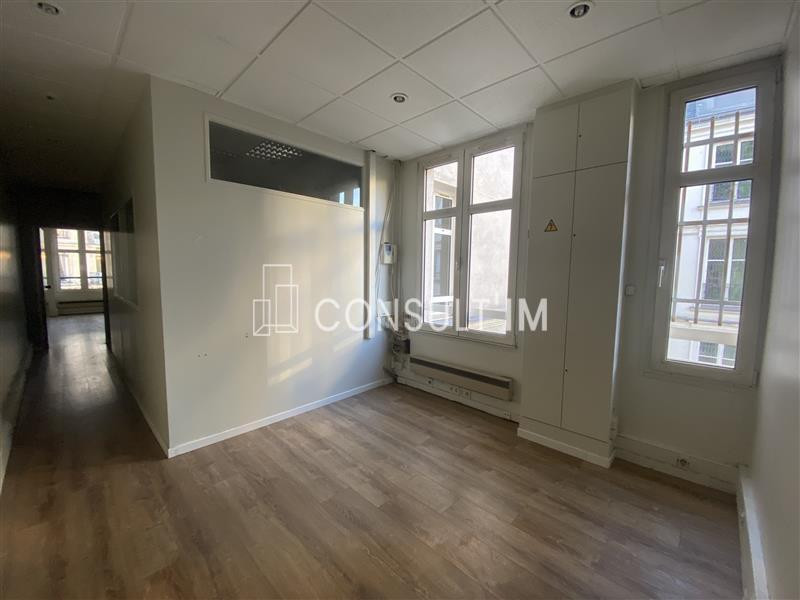 A louer bureaux refait à neuf