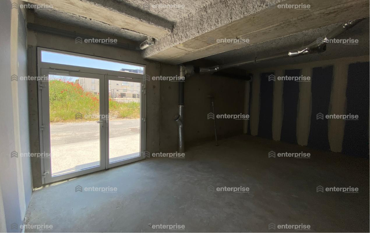 À VENDRE - LOCAL COMMERCIAL - COMPIÈGNE