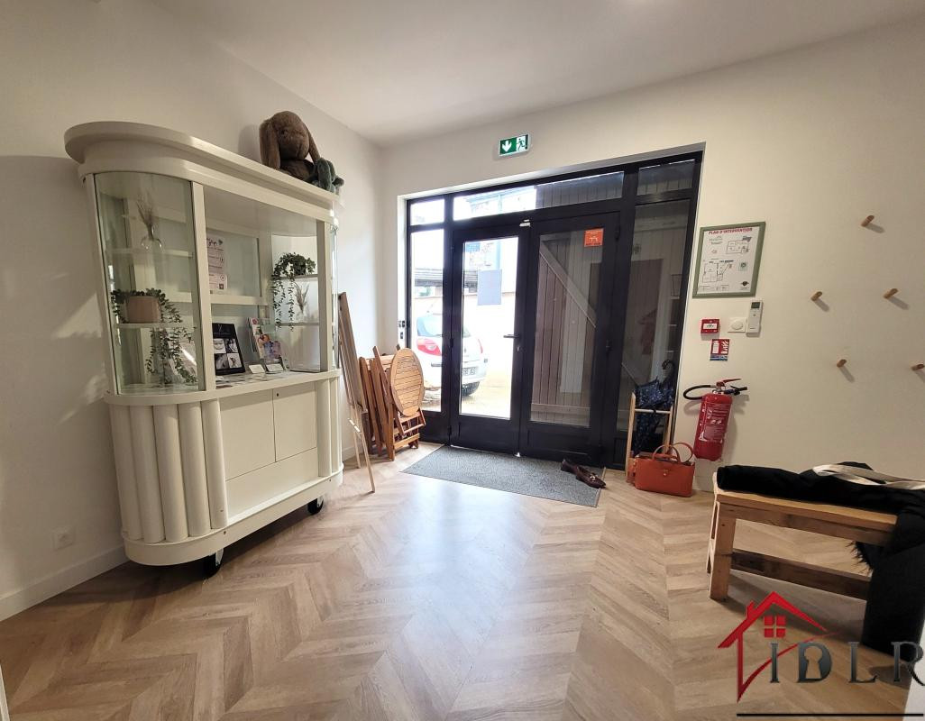 APARTEMENT + LOCAL COMMERCIAL AU CENTRE VILLE DE SERVON - 14