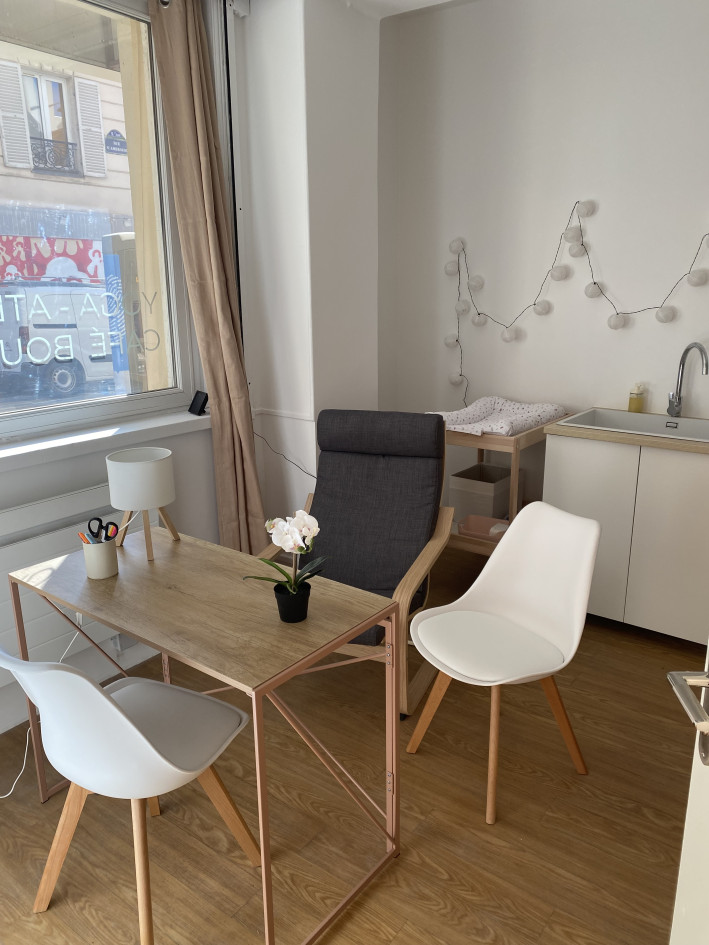 Paris 11 : bureau disponible au sein d'un centre de périnatalité