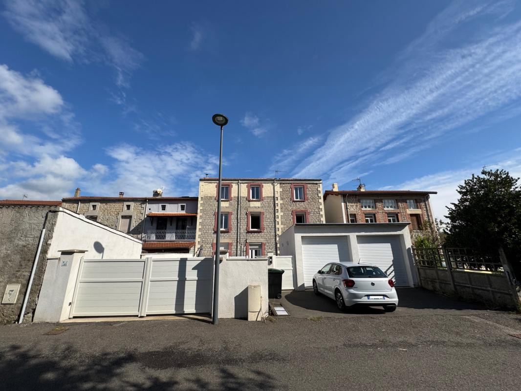 Immeuble de rapport 214m2 en parfait état avec JARDIN, TERRASSE, GARAGES à vendre Villars