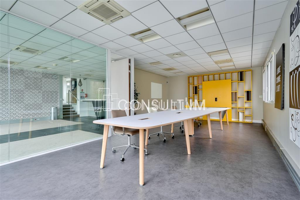 En bord de Seine, bien exceptionnel à VENDRE de 3258 m² avec terrasses et jardin