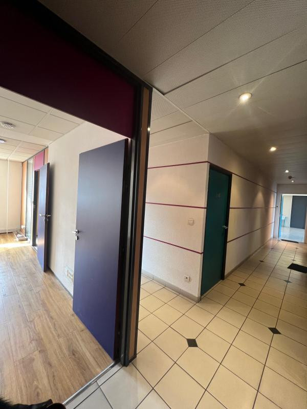 BUREAU D'ACTIVITÉ DE 21 M2 À LOUER BORD DE LOIRE LOIRE