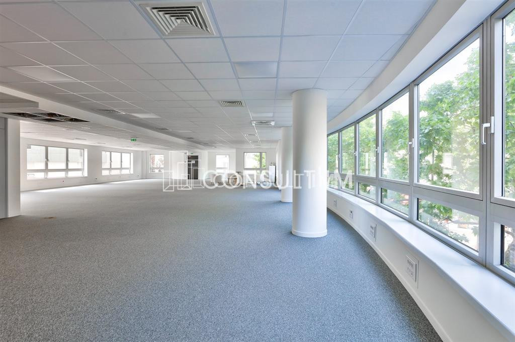 A louer bureaux rénovés et lumineux