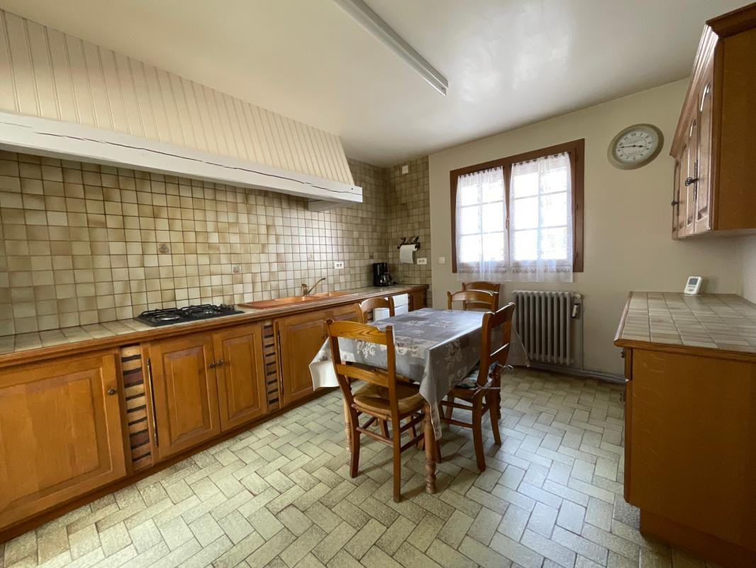 Idéal artisan (habitation + entrepôt)