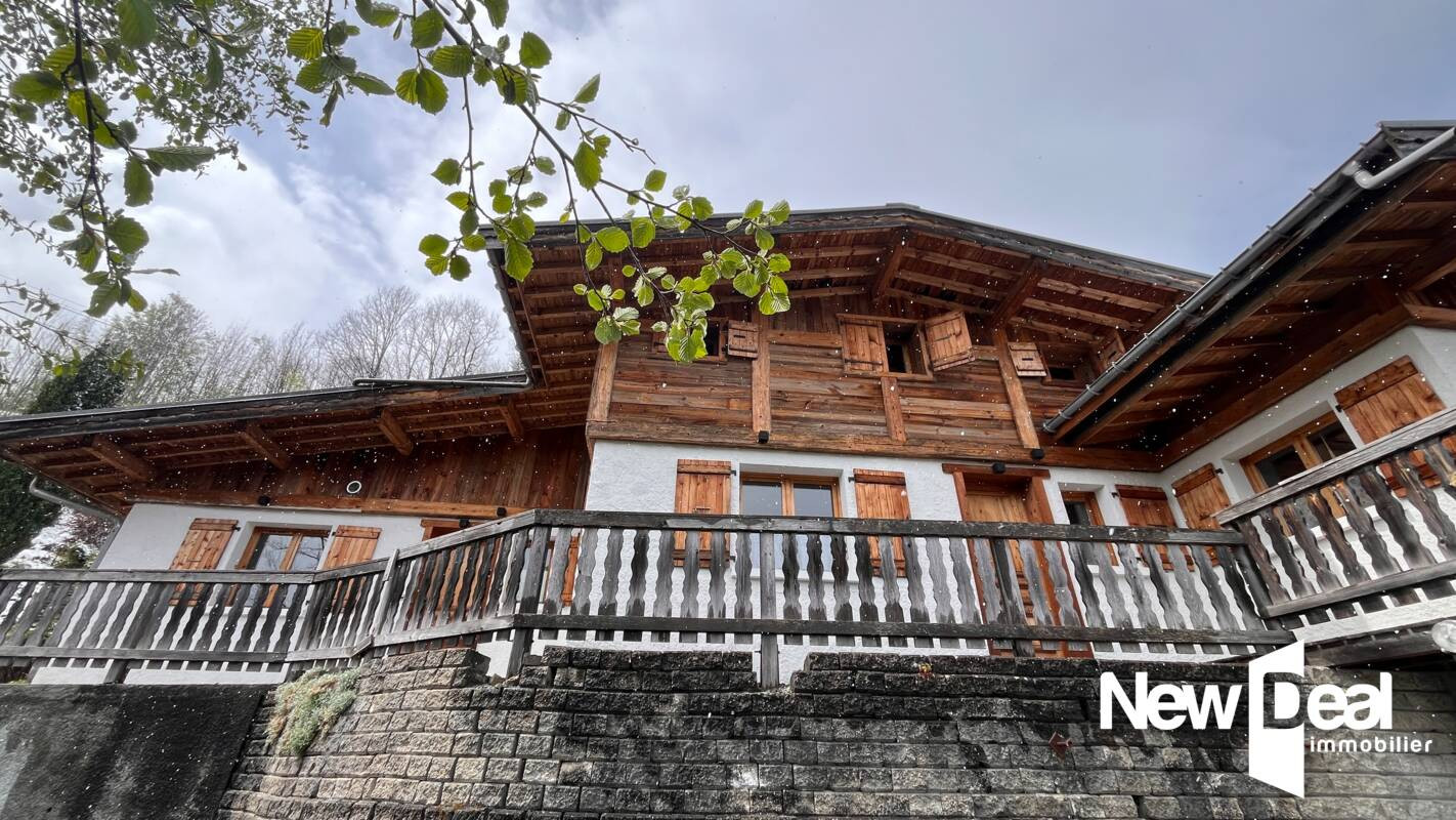 IMMEUBLE 3 APPARTEMENTS  TYPE CHALETS HORIZONTAL - LES HOUCHES