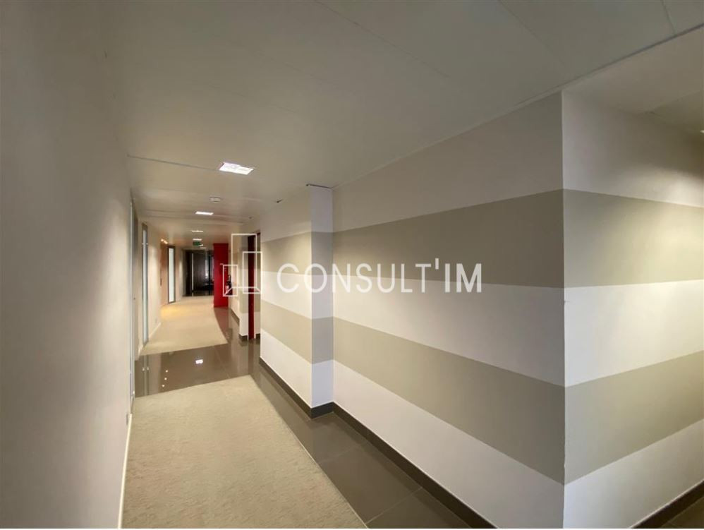 A louer bureaux à la Tour Montparnasse