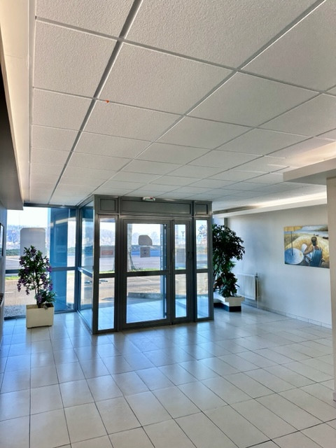 BUREAU D'ACTIVITÉ DE 21 M2 À LOUER BORD DE LOIRE LOIRE