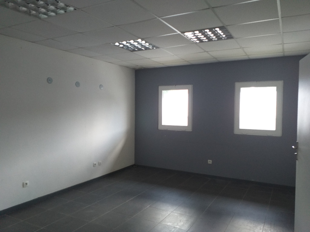 A vendre Bureaux 52M2 ZFU DILLON